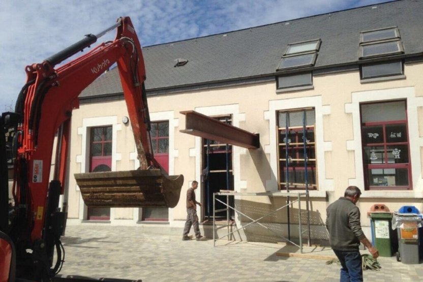 Extérieur du bâtiment pendant les travaux