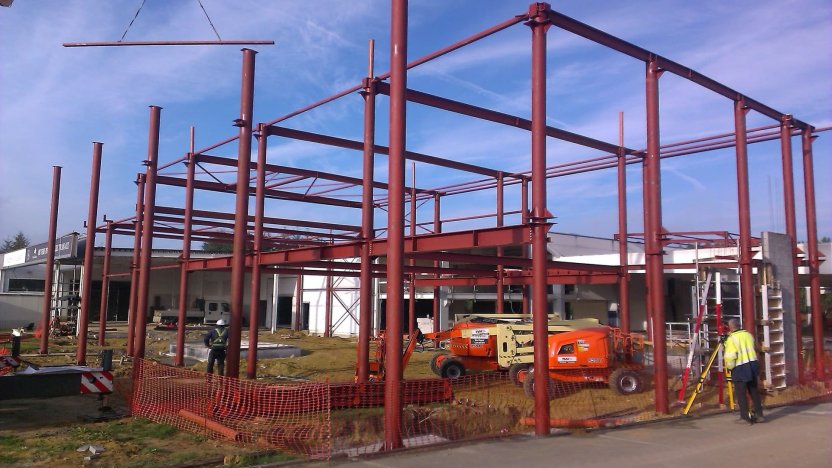 Bâtiment au début des travaux